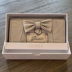 Silver Guess wallet.